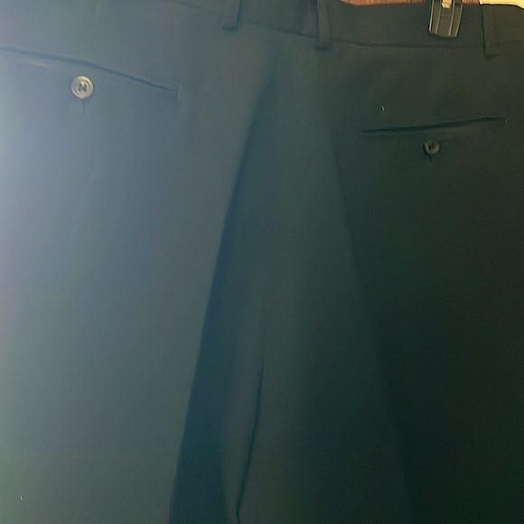❌ClaiborneBlackSuitJacket42RTrouser36/30 pleated&cuffed.AllSeasonsExcellent Con. - Picture 8 of 9